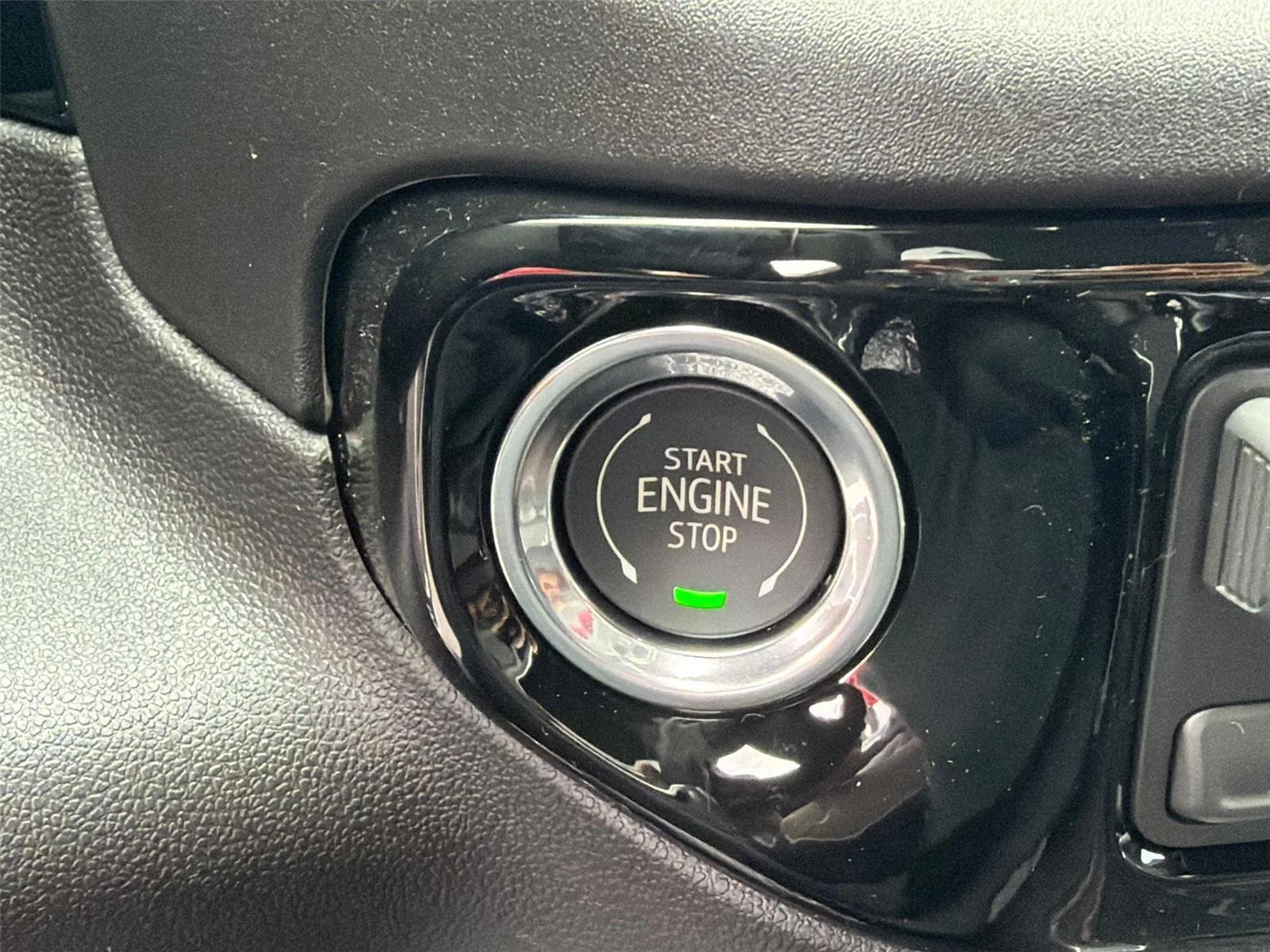 2026 GMC Sierra 1500 SLT - Photo 24
