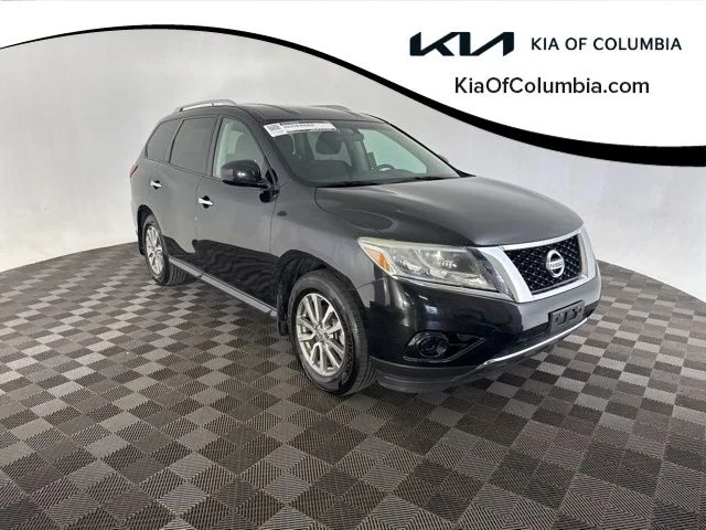 2015 Nissan Pathfinder S 4WD's photo