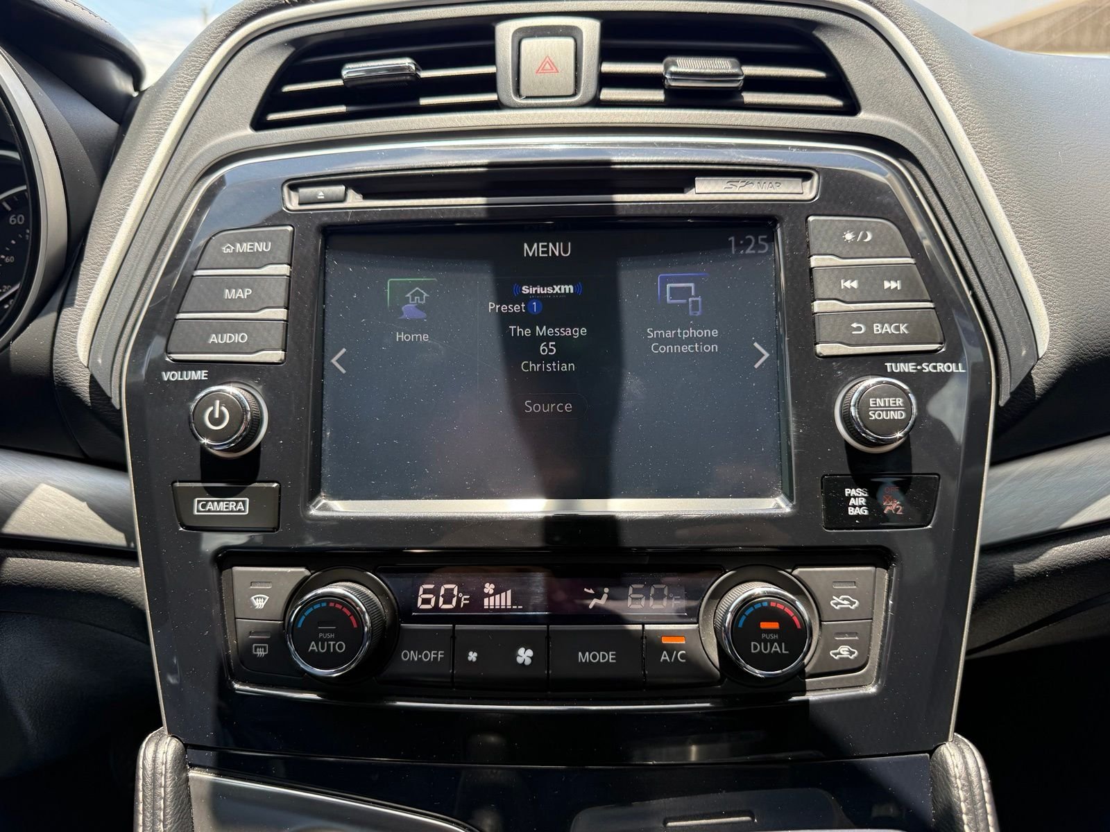 Used 2018 Red Nissan 3.5 SL image 8