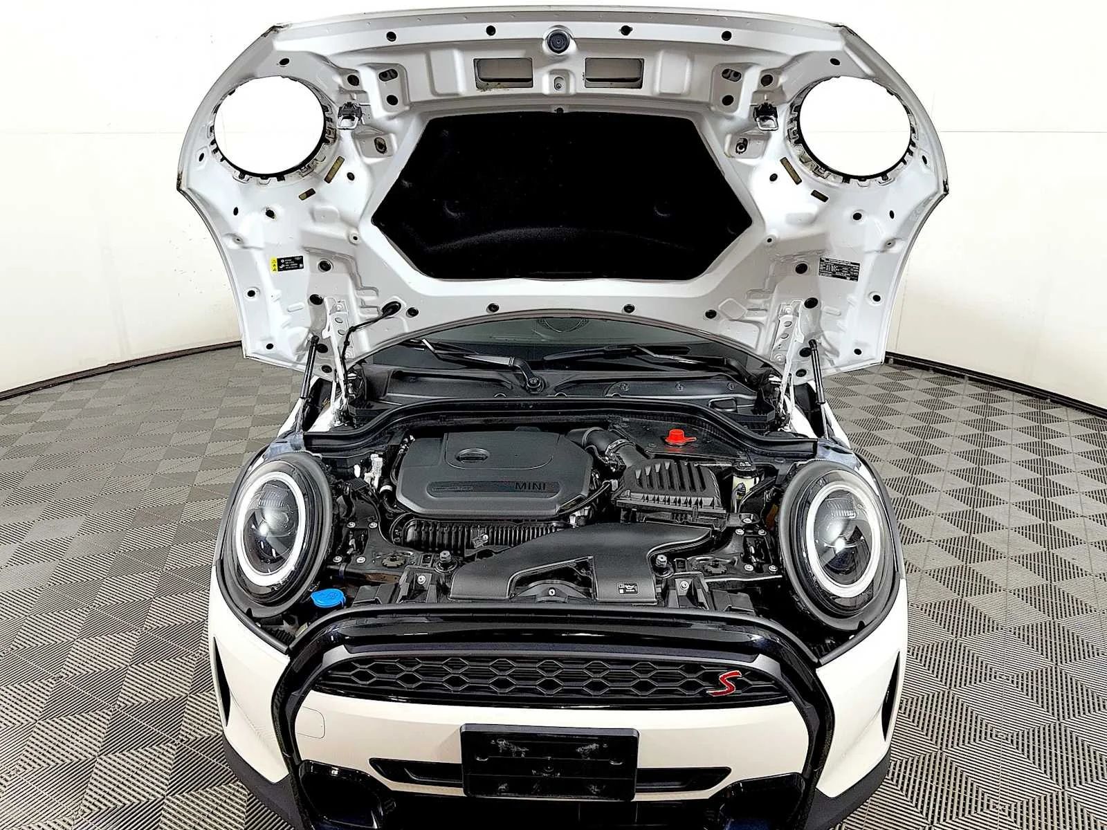 Used 2024 Nanuq White Metallic MINI Cooper S image 30