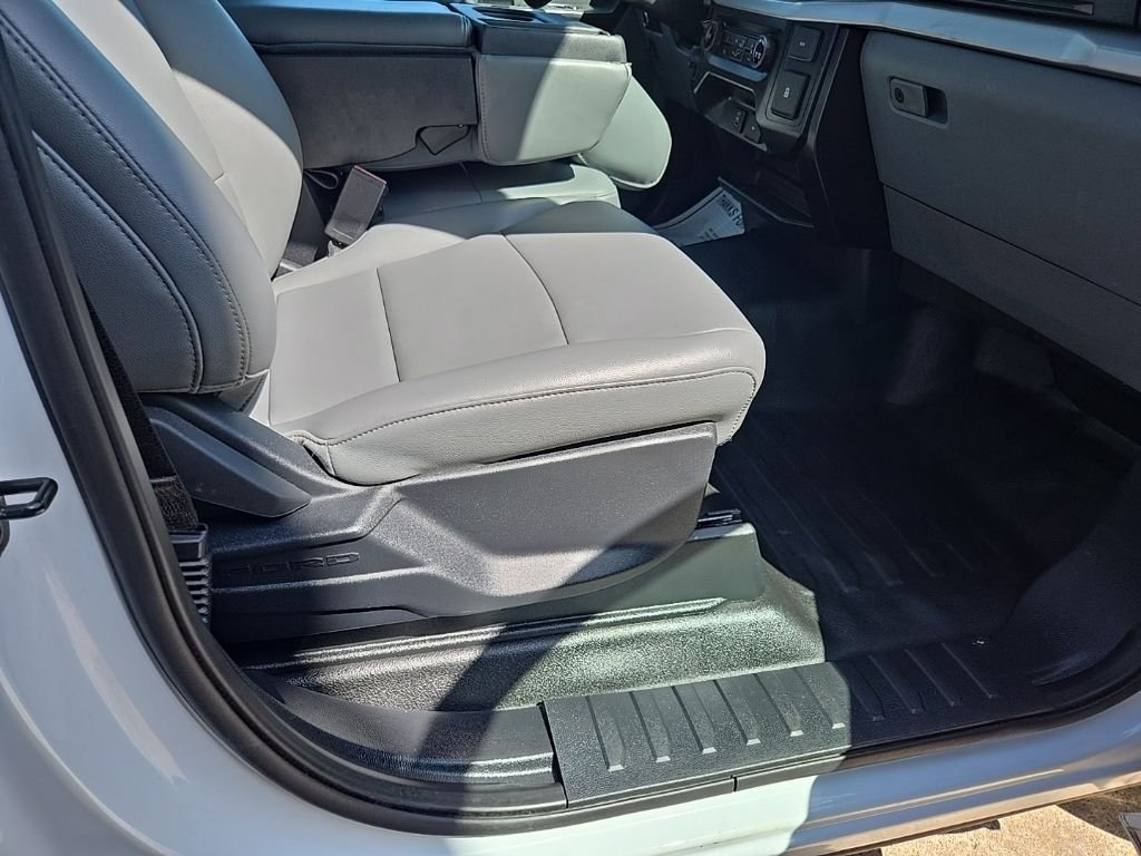 Used 2021 White Ford XL image 68
