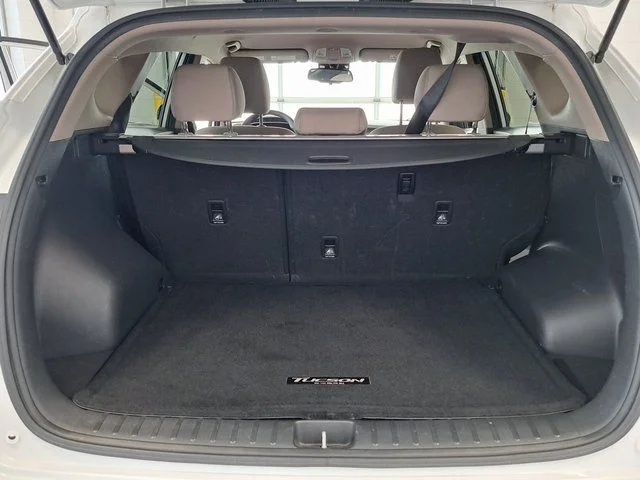 Used 2019 White Hyundai Value image 29