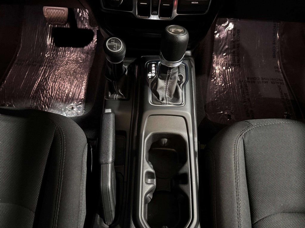 Used 2023 Black Jeep Sahara image 21