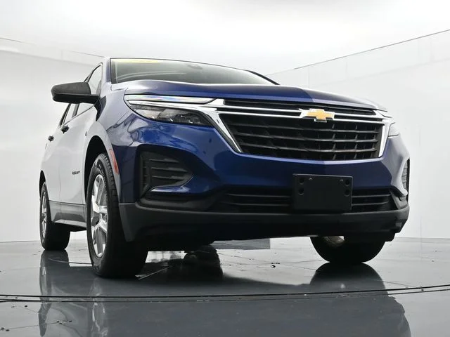 Used 2022 Blue Chevrolet LS image 31