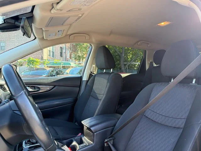 Used 2019 Gray Nissan SV image 12