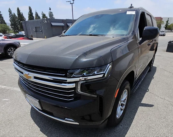 2024 Chevrolet Suburban LT