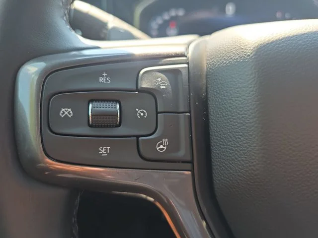 Used 2023 White Chevrolet ZR2 image 17