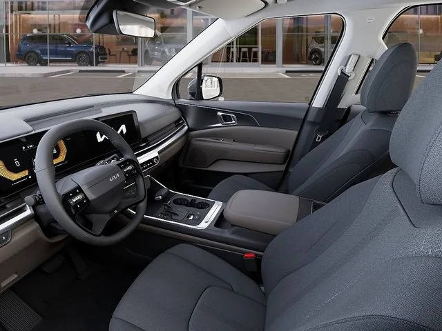 New 2027 Silver Kia LX image 18