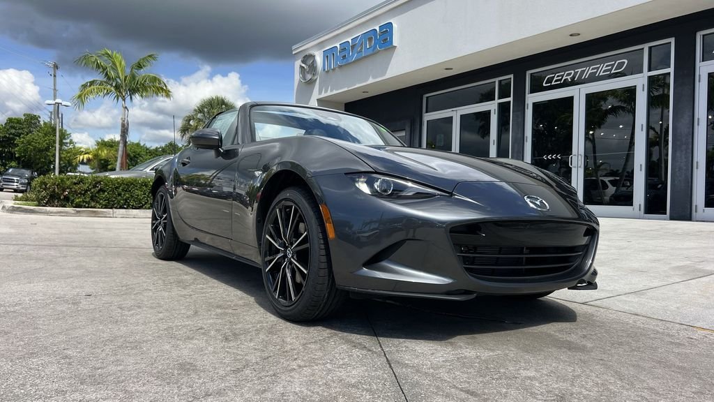 2025 Mazda MX-5 Miata RF Grand Touring - Photo 31