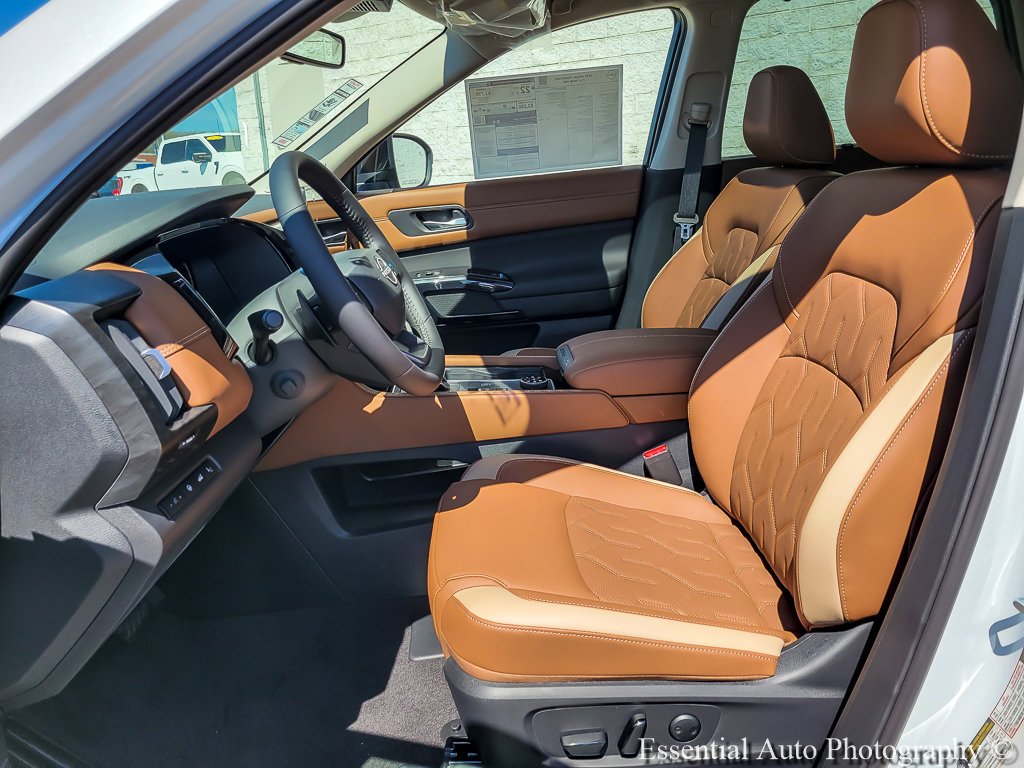 New 2026 Everest White Pearl Tricoat Nissan Platinum image 8