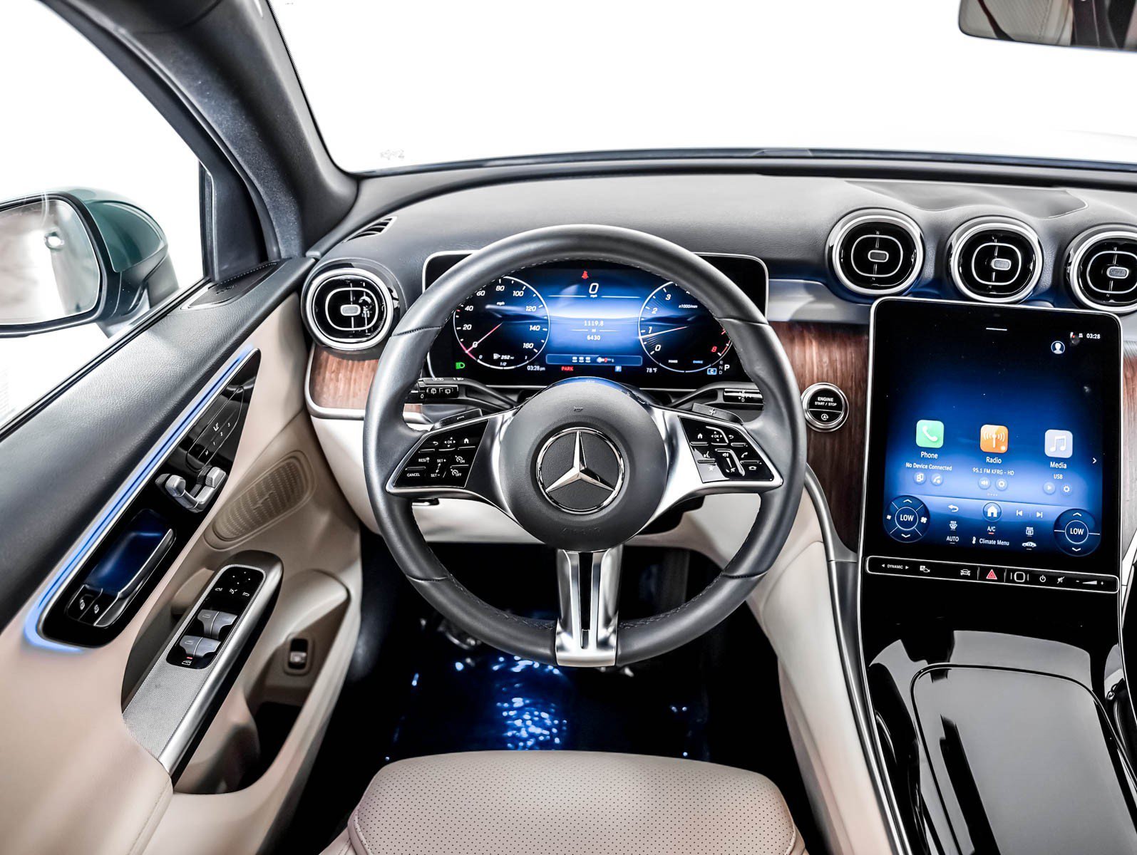 Certified Used 2026 Verde Silver Me Mercedes-Benz GLC 300 image 15