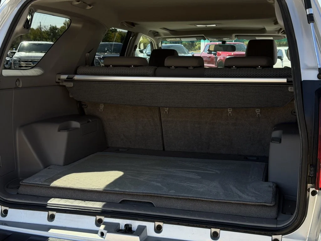 Used 2008 Silver Toyota SR5 image 28