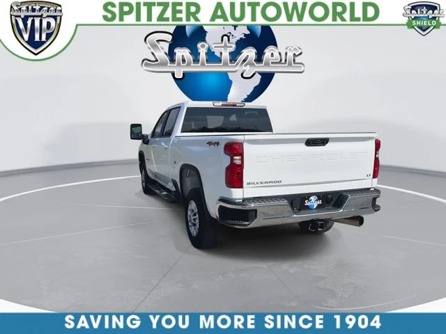 Used 2025 White Chevrolet LT image 8