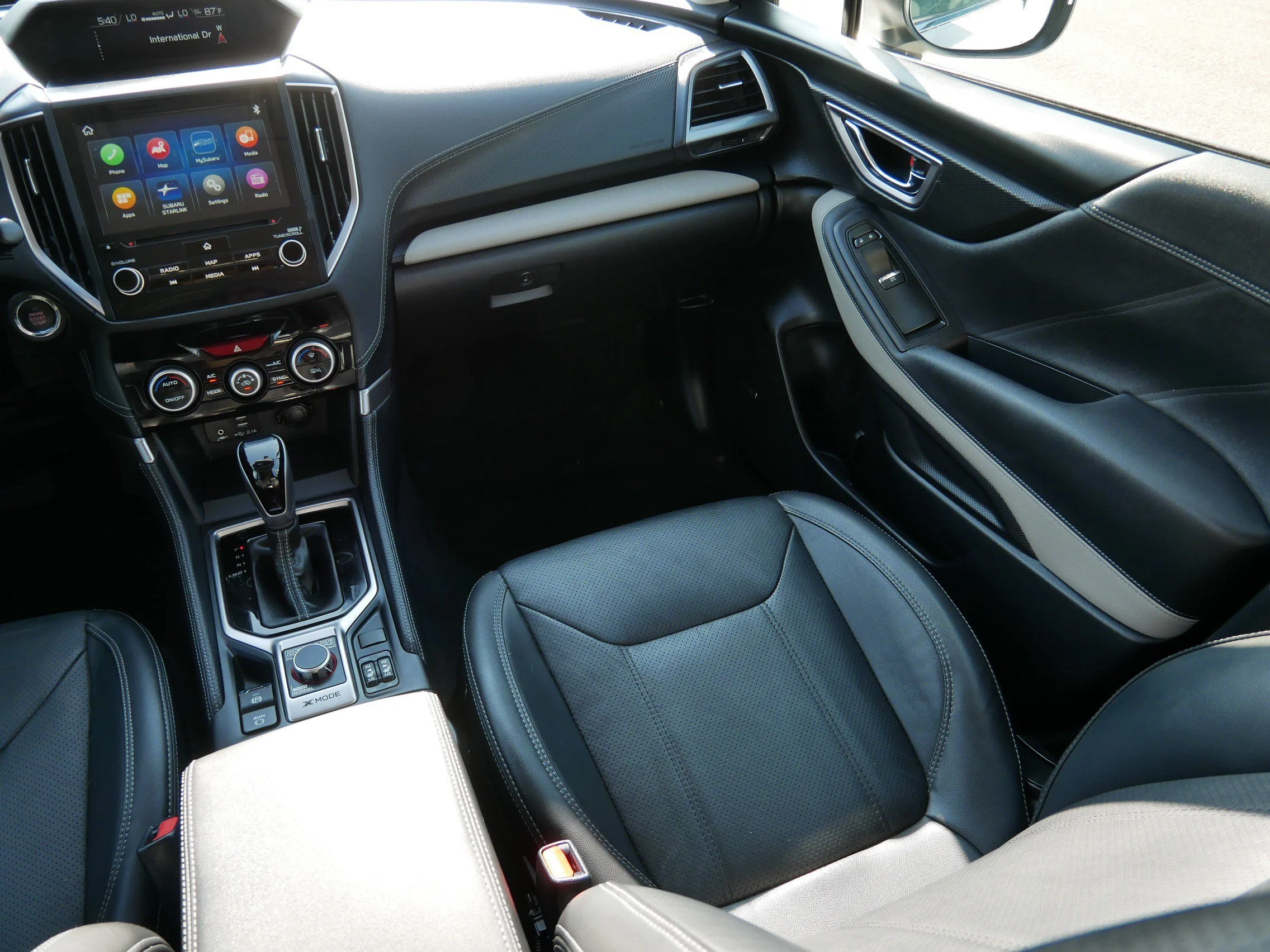 Used 2023 Crystal White Pearl Subaru Limited image 11