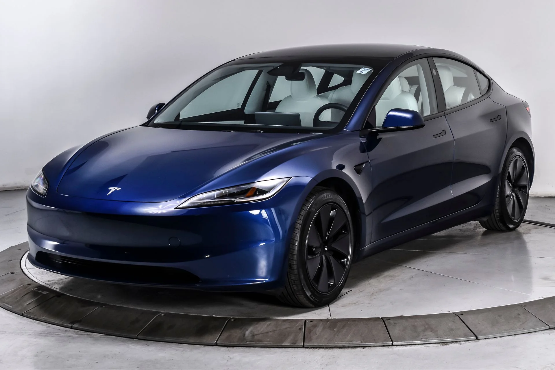 Used 2025 Tesla Model 3 Long Range with VIN 5YJ3E1EB1SF923171 for sale in Seattle, WA
