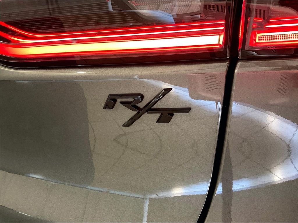 Used 2024 Gray Cray Dodge R/T image 28