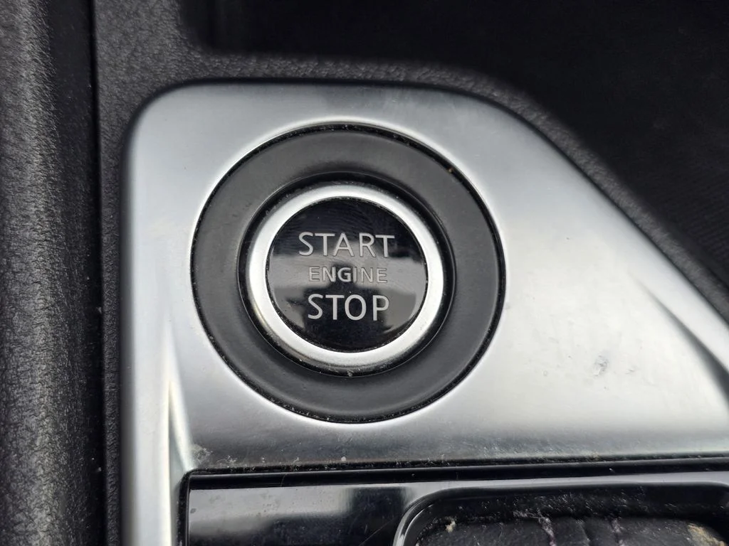 Used 2020 Fresh Powder Nissan SV image 21