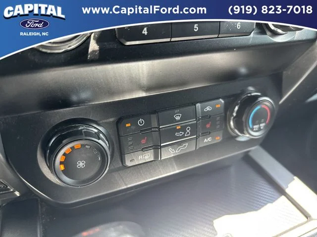 Used 2020 Black Ford XLT image 29
