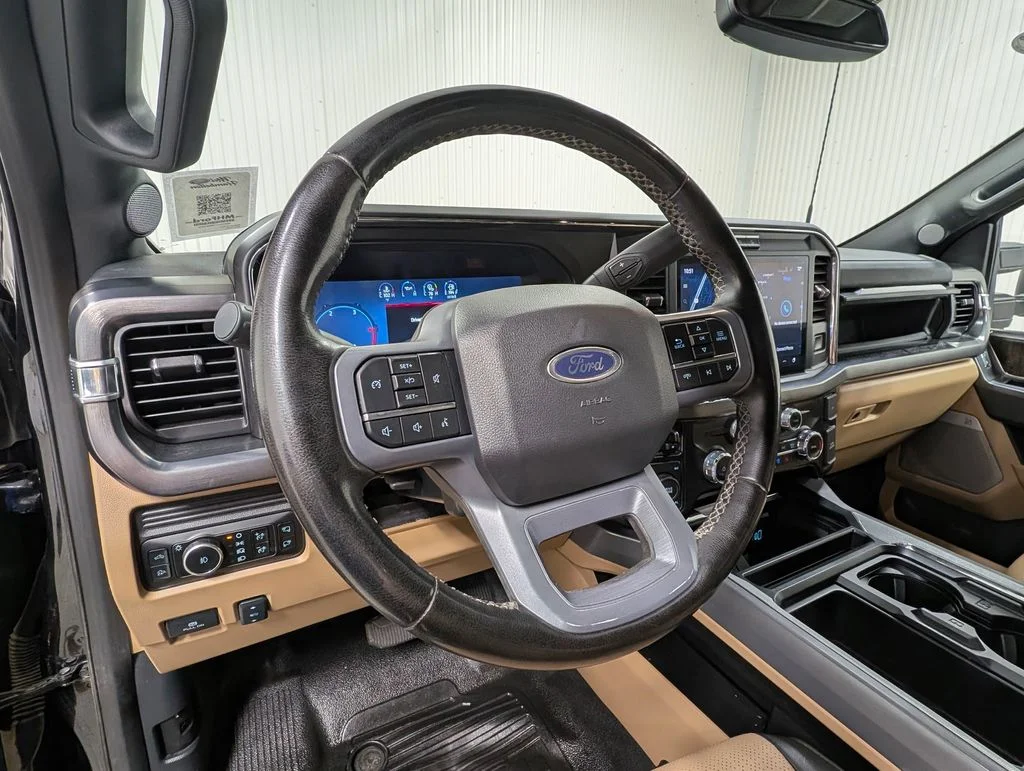 Certified Used 2025 Agate Black Metallic Ford Lariat image 12