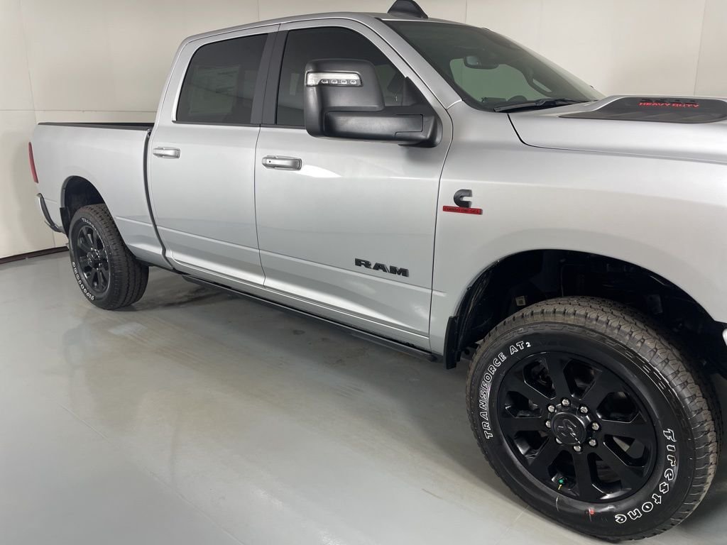 New 2026 Silver-Zynith Exterior Paint RAM Laramie image 9