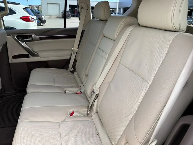 Used 2019  Lexus 460 image 22