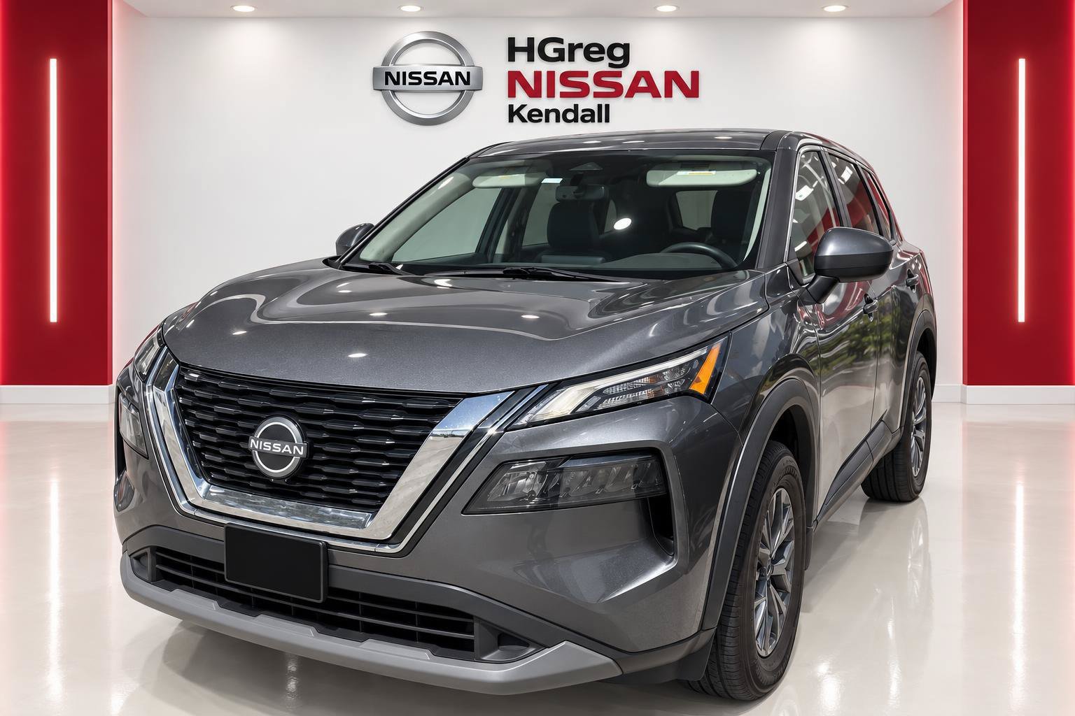 Used 2023 Gray Nissan S image 2