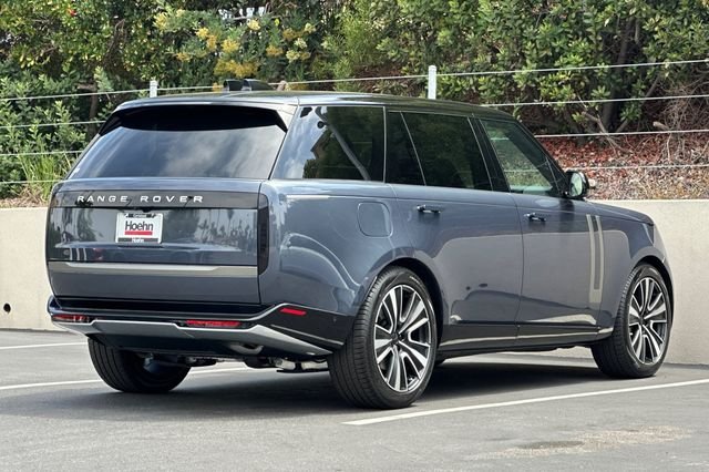 New 2026 Varesine Blue Land Rover SE image 5