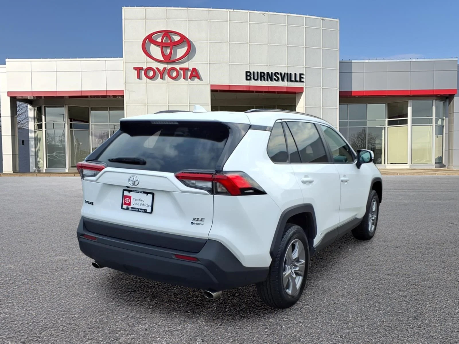Certified Used 2025 White Toyota XLE image 3
