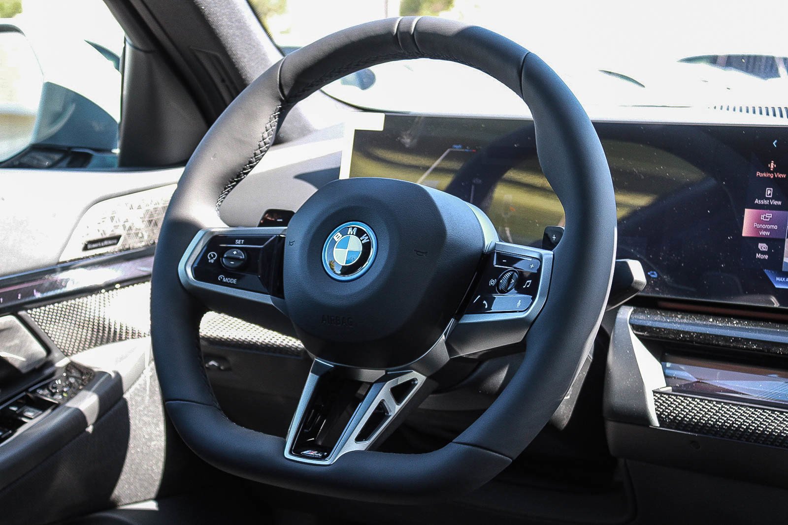 New 2027 Brooklyn Grey Metallic BMW 550e xDrive image 13