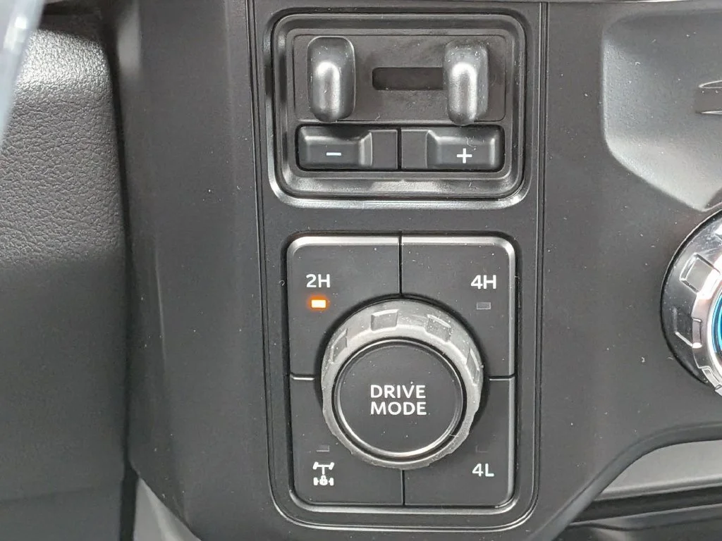 New 2026 Gray Ford Lariat image 18