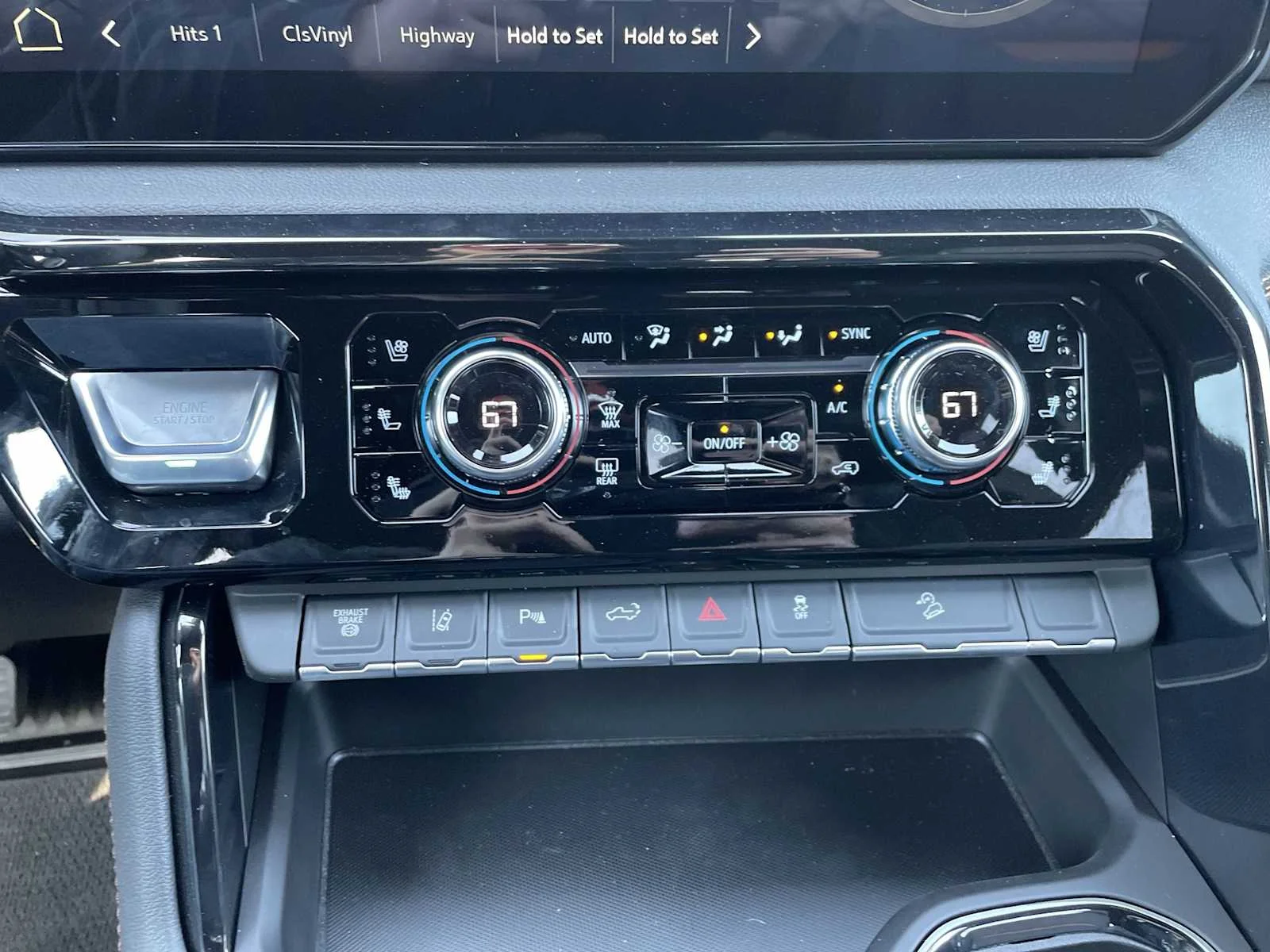 2026 GMC Sierra 2500HD AT4 - Photo 18
