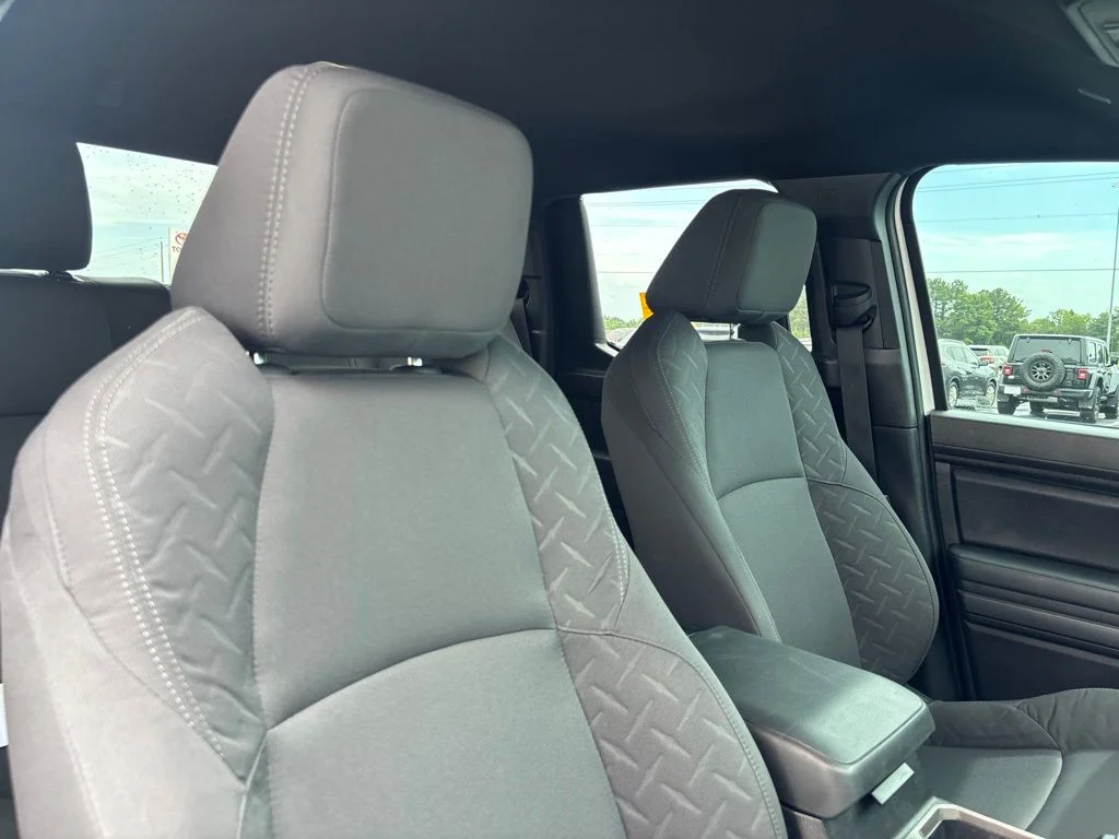 Used 2025 White Toyota SR5 image 18