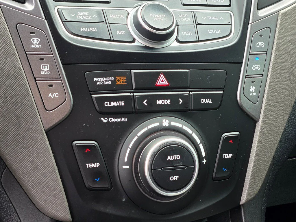 Used 2016 Gray Hyundai Limited image 28