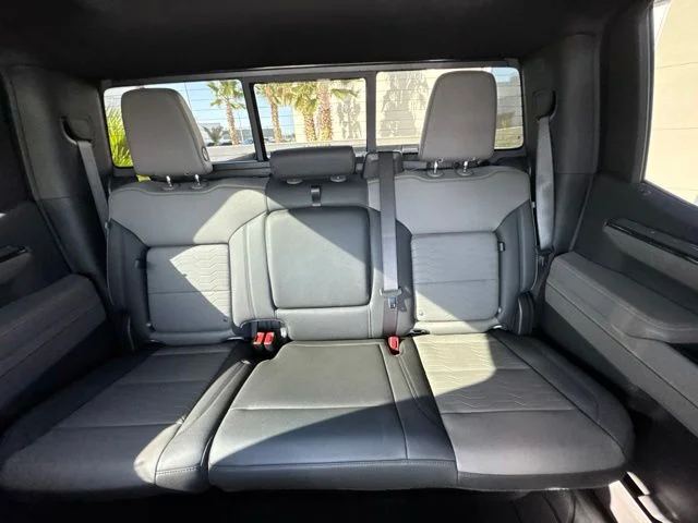 New 2026 White Chevrolet ZR2 image 19