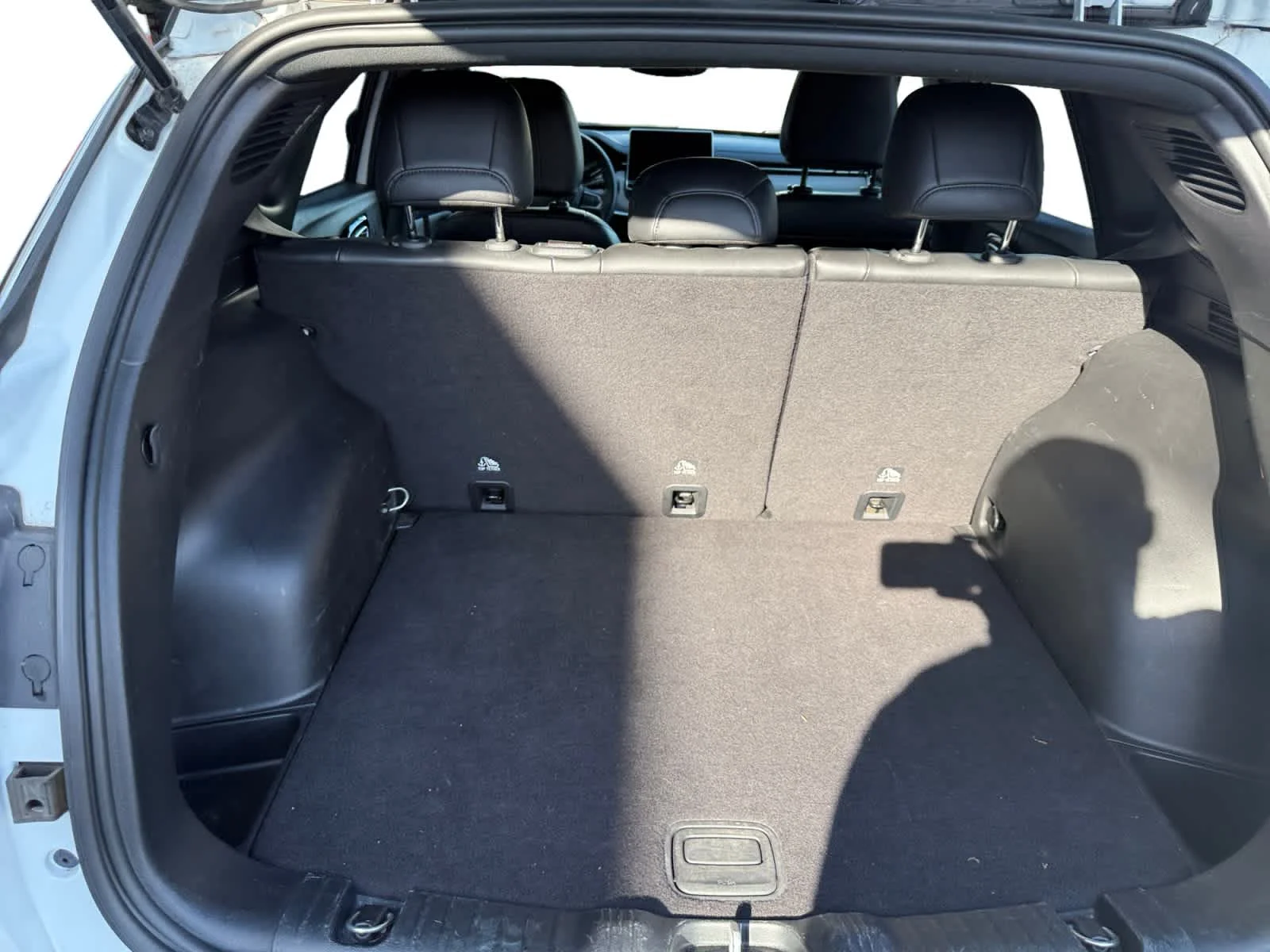 Used 2023 Bright White Clearcoat Jeep Limited image 23