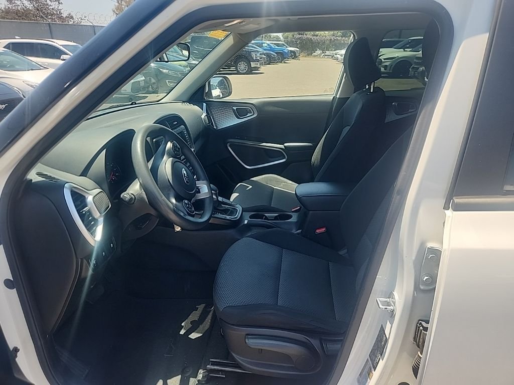 Used 2020 White Kia LX image 18