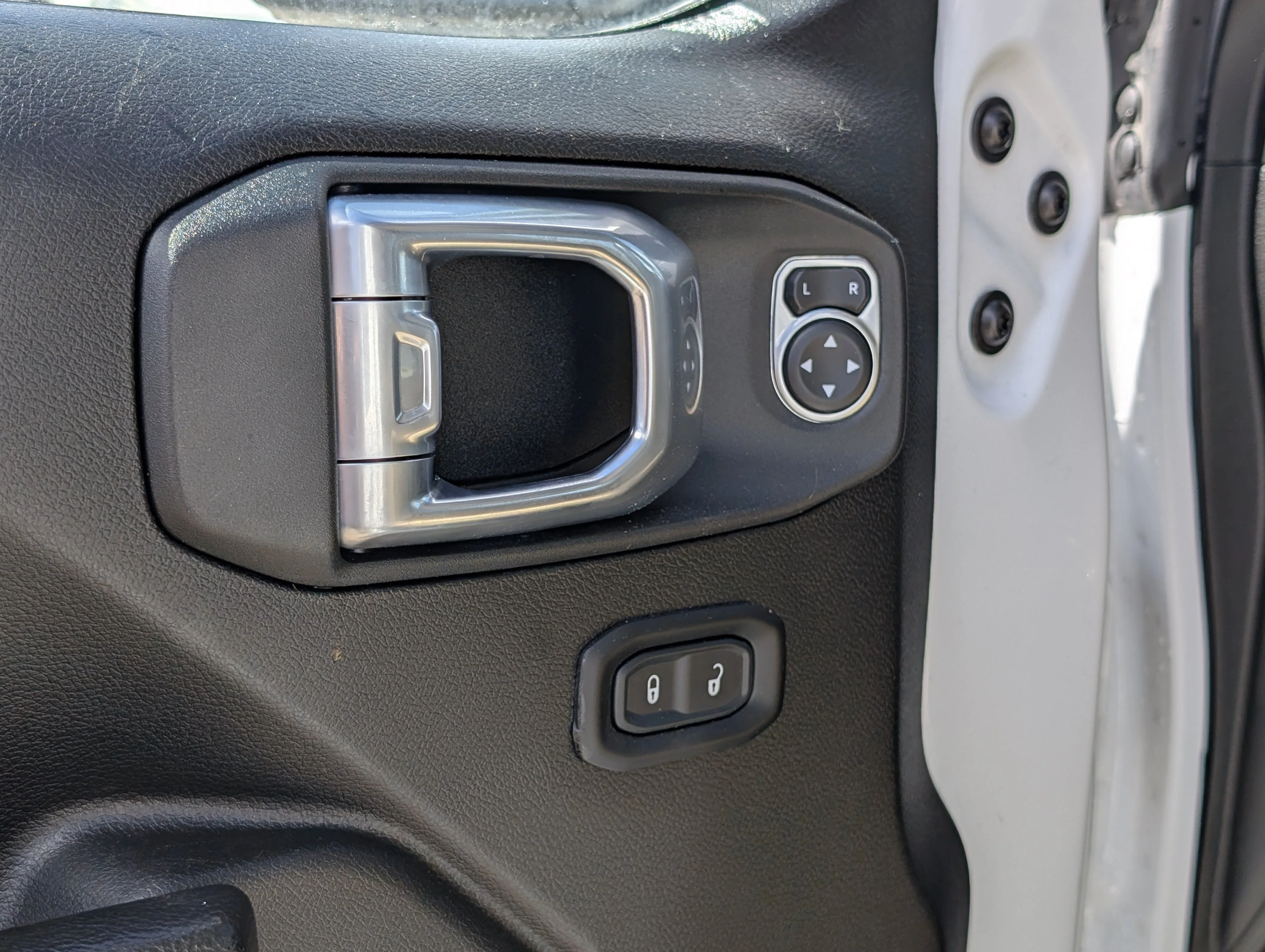 Used 2021 Bright White Jeep Unlimited Sport image 16
