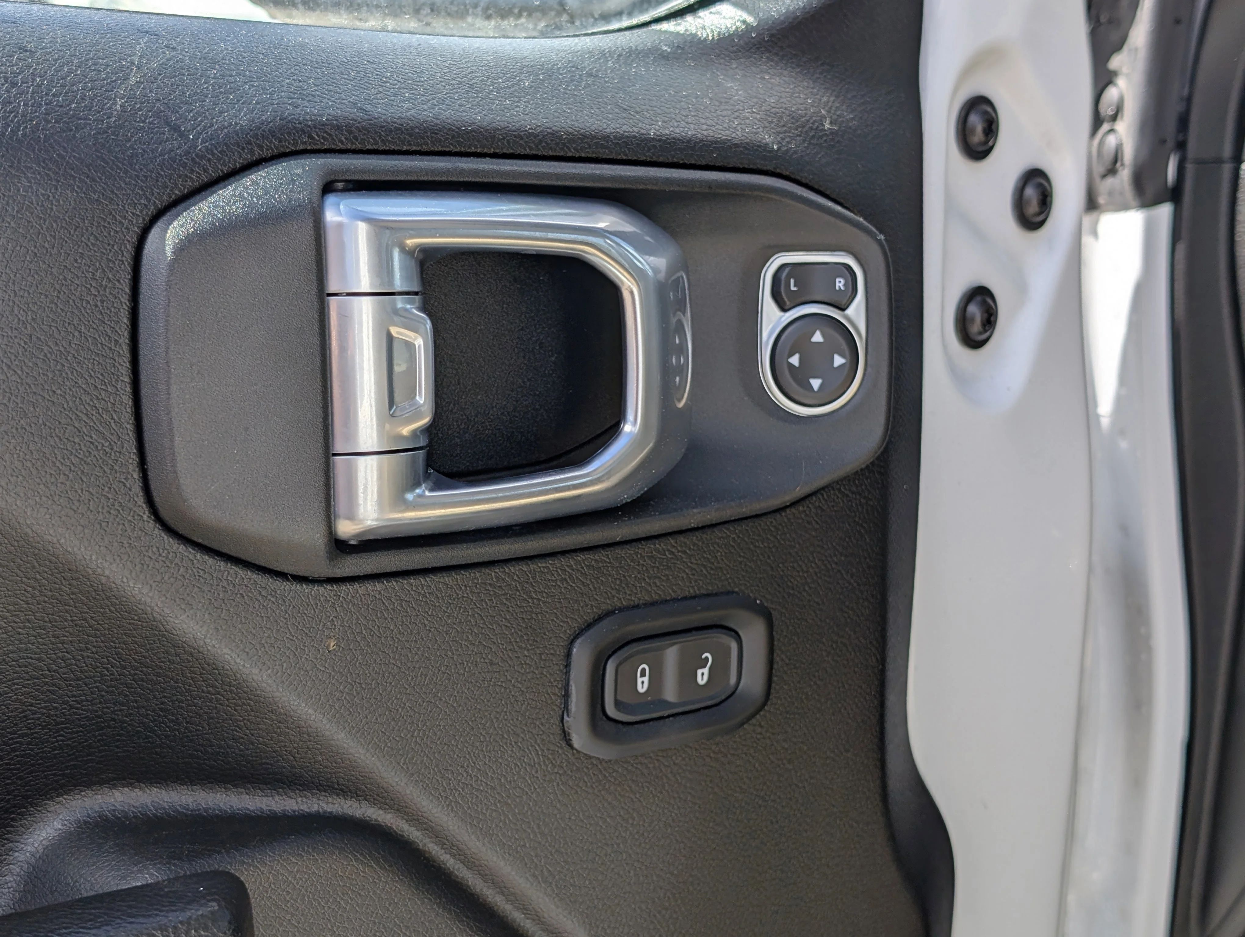 Used 2021 Bright White Jeep Unlimited Sport image 16