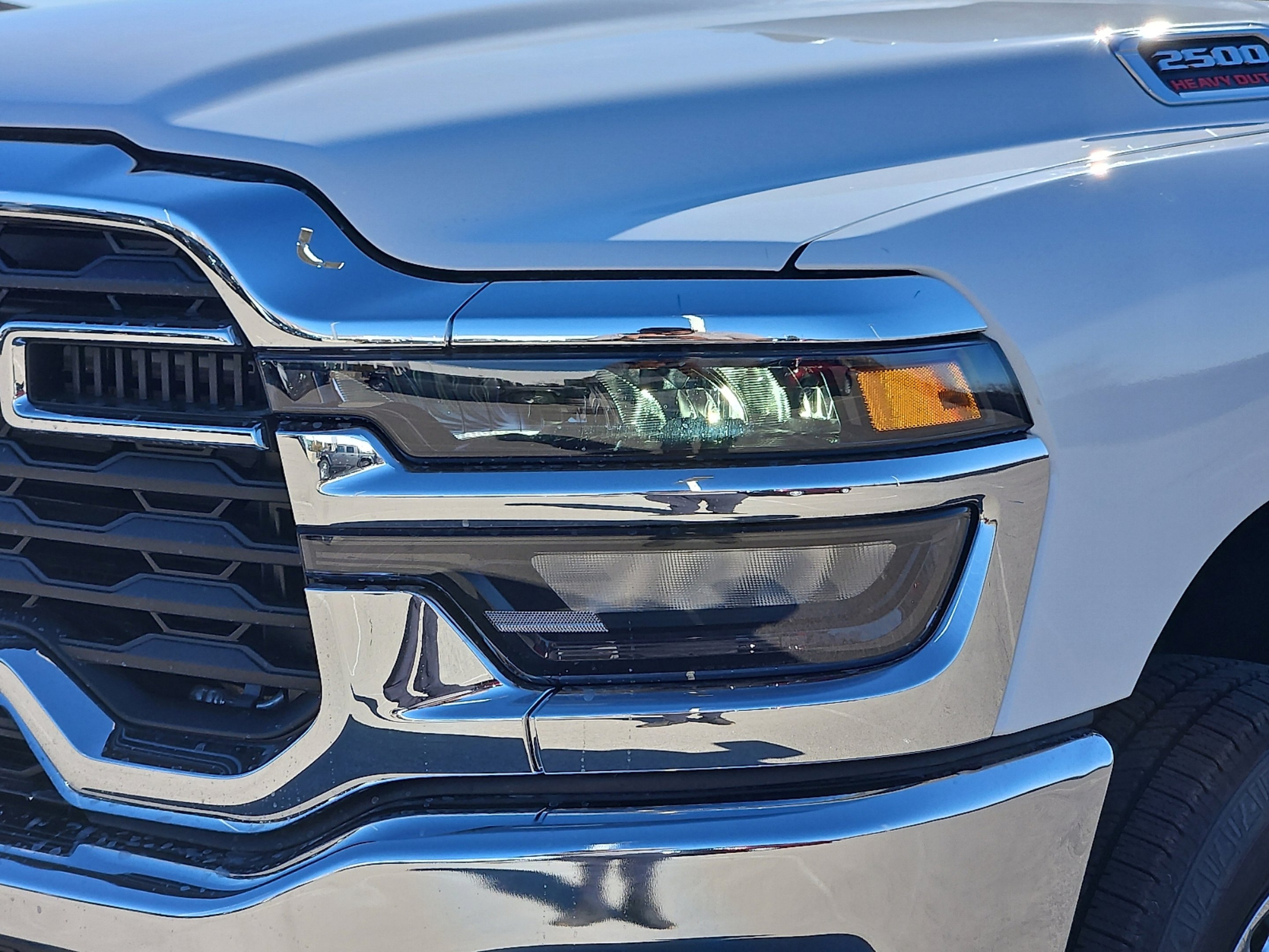 New 2026 Bright White Clearcoat RAM Tradesman image 8