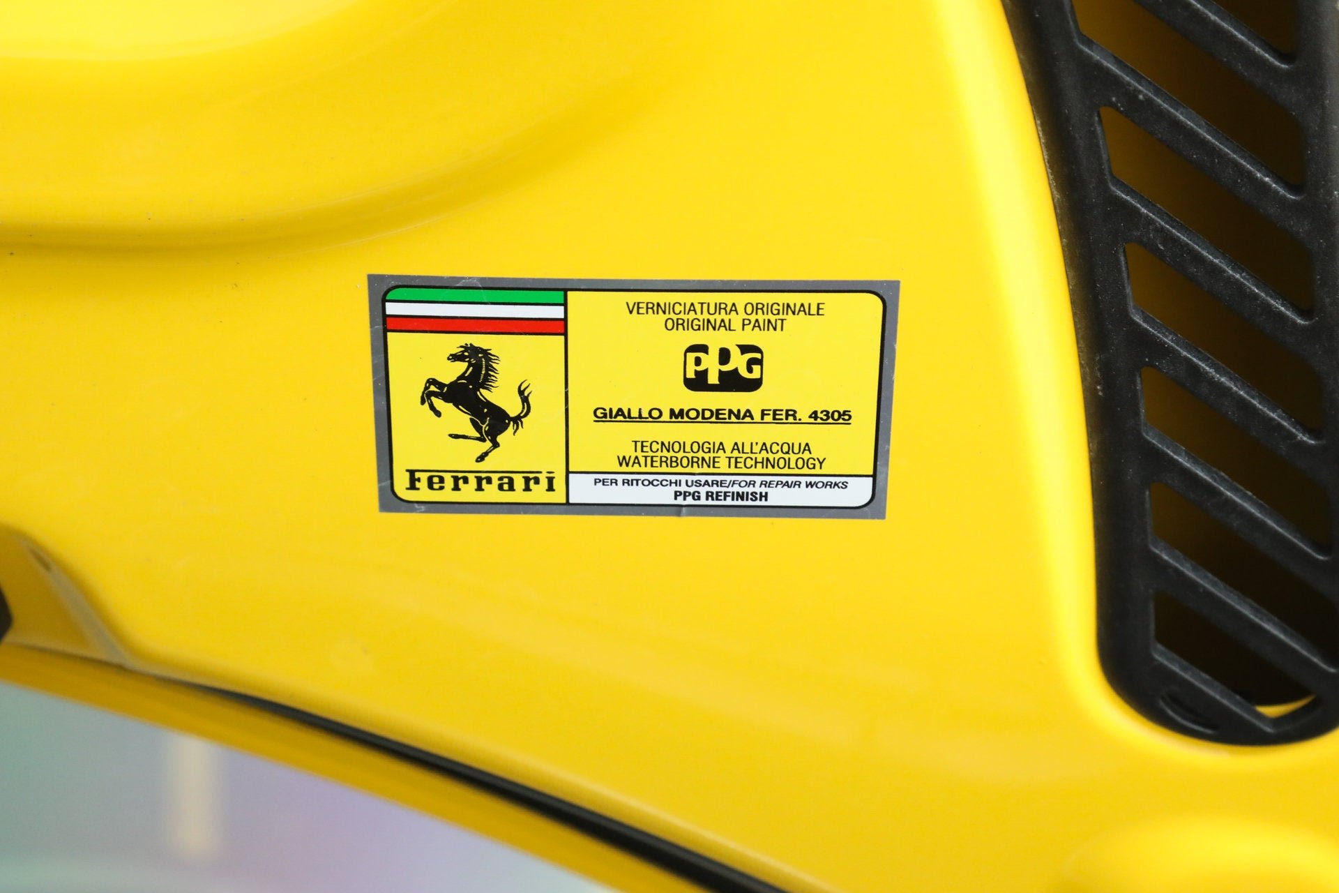 Certified Used 2022 Yellow Ferrari  image 39