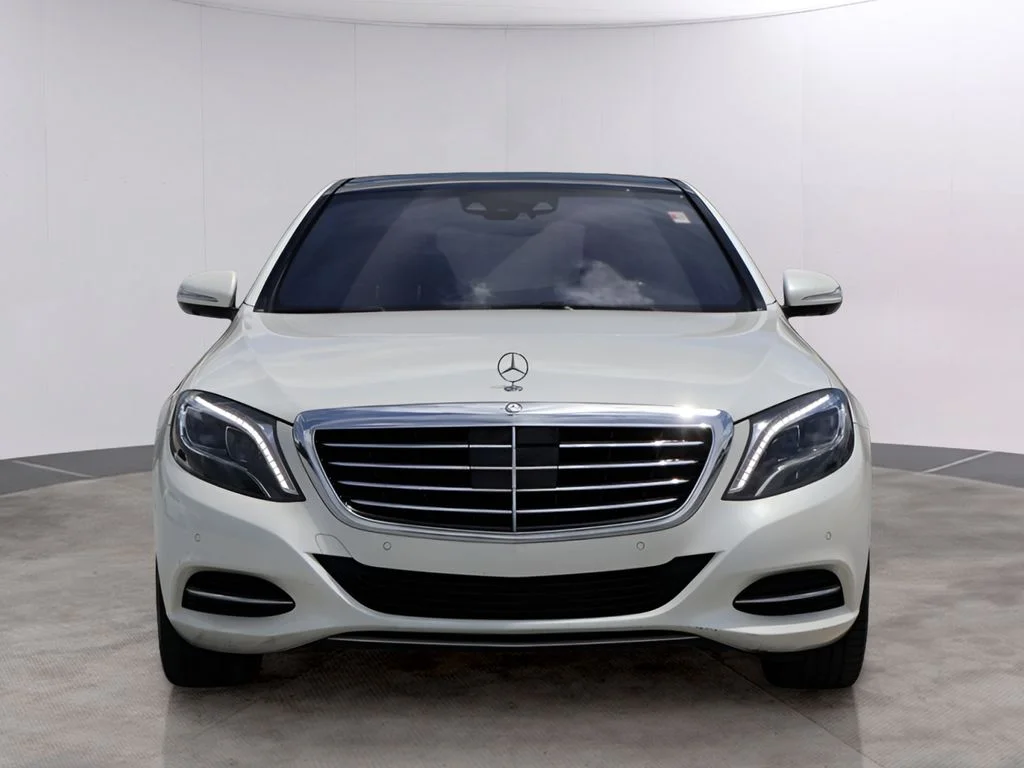 Used 2015 designo Diamond White Mercedes-Benz S 550 image 2