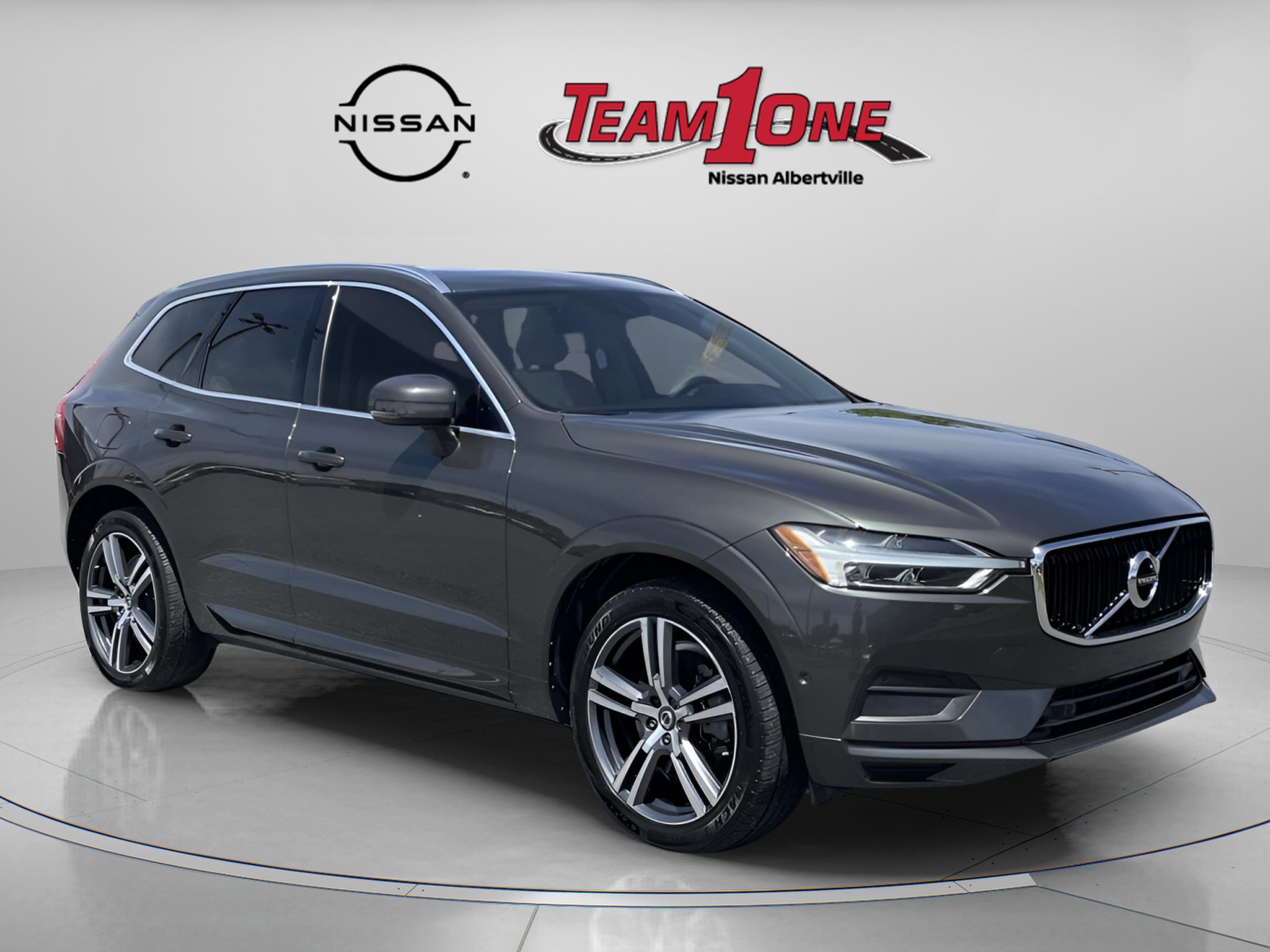 2018 Volvo XC60 T6 Momentum AWD's photo