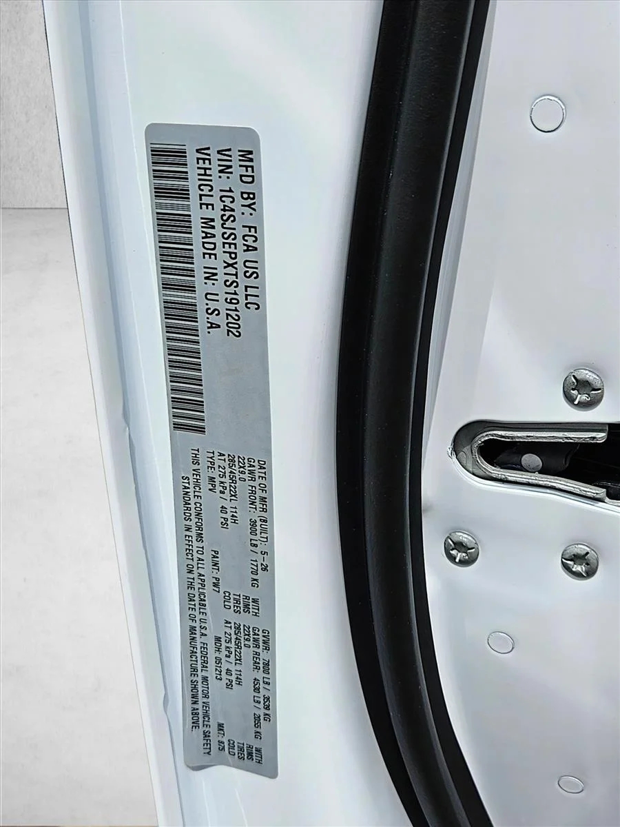 New 2026 Bright White Clearcoat Jeep Summit Reserve image 18