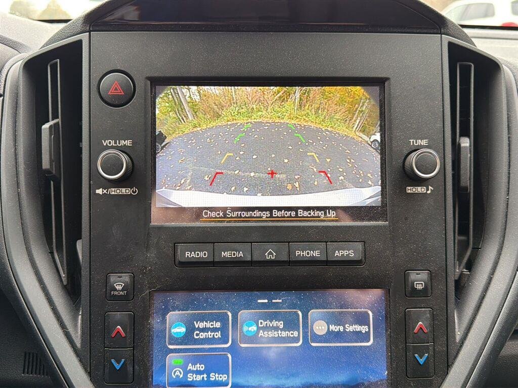 Used 2024 Ice Silver Metallic Subaru Base image 3