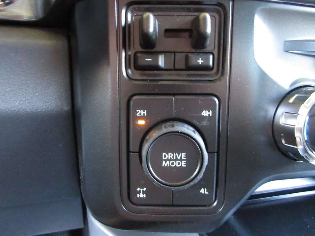 New 2026 Agate Black Metallic Ford Lariat image 20