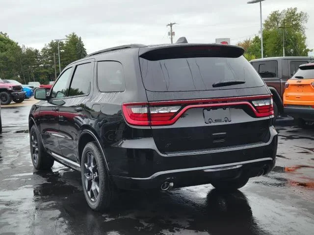 New 2027 Pitch-Black Exterior Paint Dodge GT PLUS image 4