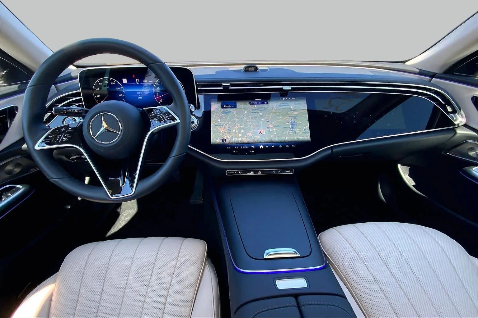 Certified Used 2025 MANUFAKTUR Moonlight White Metallic Mercedes-Benz E 450 image 14