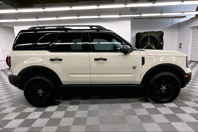 Used 2025 Desert Sand Ford Badlands image 16