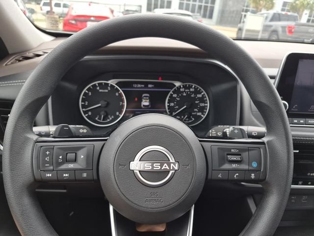 Used 2023 White Nissan SV image 30