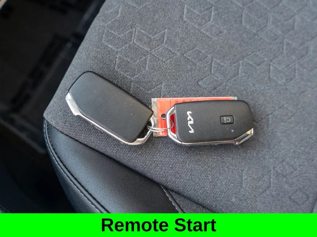 Used 2024 Green Kia S image 24